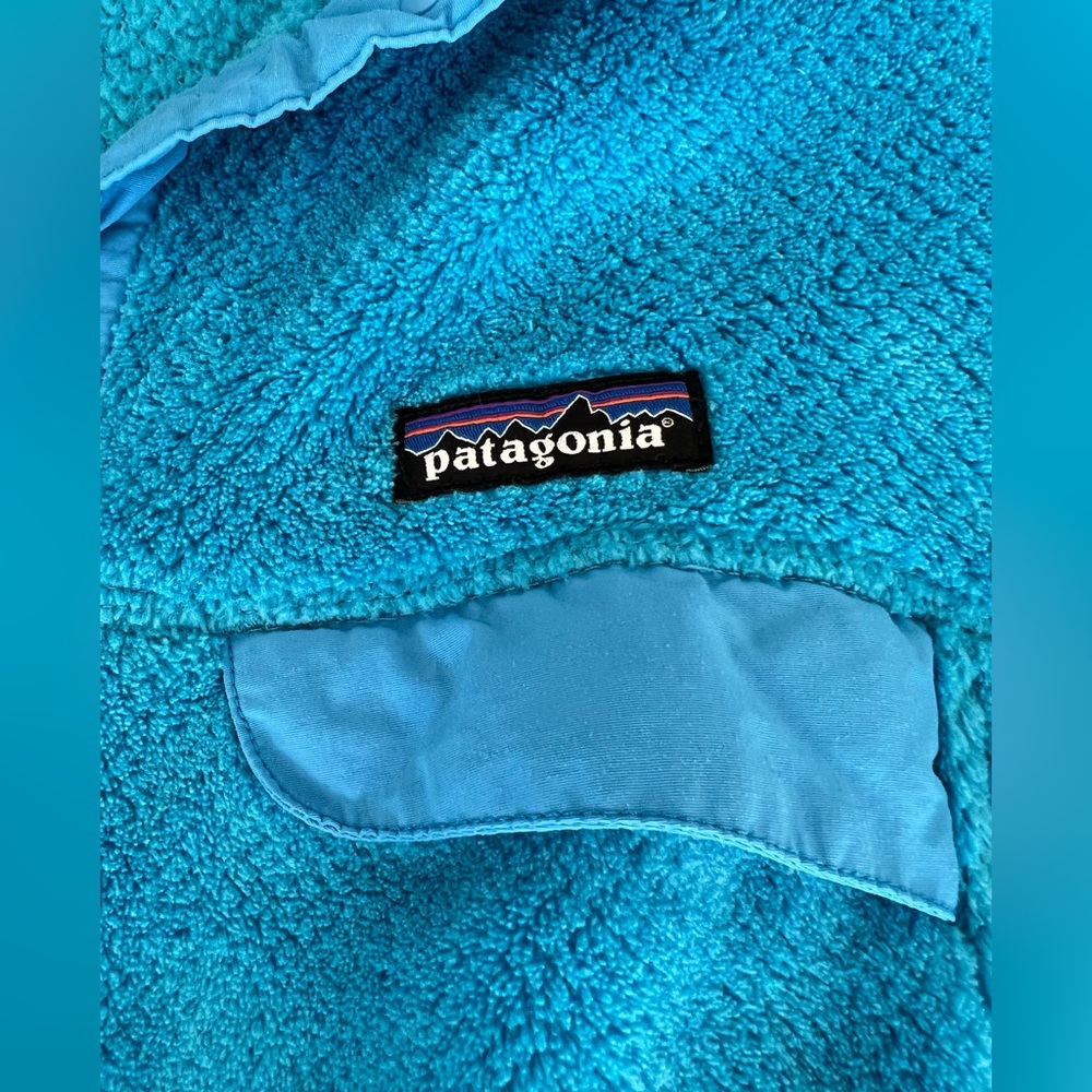 Blue Patagonia pullover